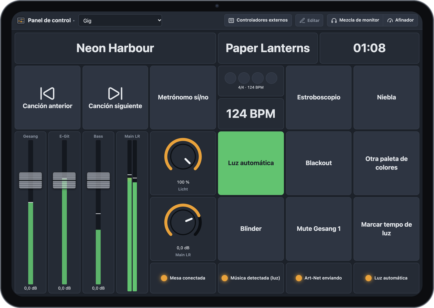Panel de control en un iPad con título, botones, faders, potenciómetros e indicadores